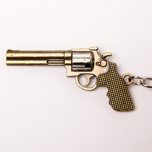 Брелок металлический  Пистолет револьвер.jpg