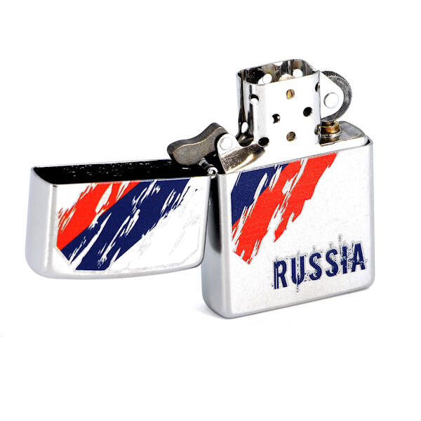 207 Зажигалка Russia Flag покрытиеStreet Chrome серебистая матовая Zippo.jpg