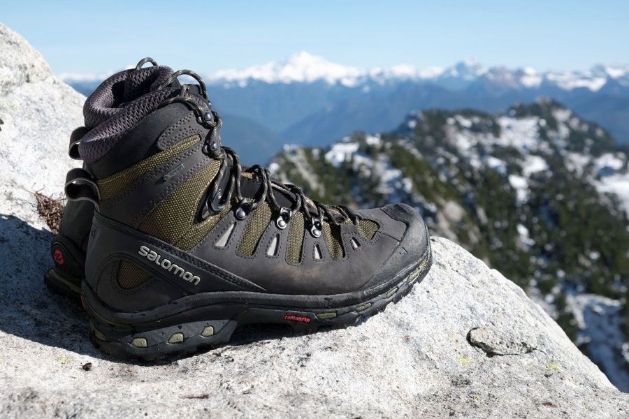 sovremennaya-komfortnaya-obuv-dlya-pohodov-v-gory-03-Hiking-Boots.jpg